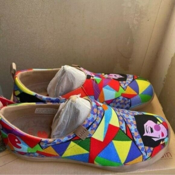 Size 10 NWT UIN Slip On Shoes Canvas Comfortable Loafers Rainbow Girl - Picture 3 of 7